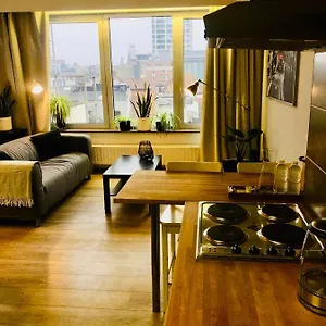 Station Apartamento Amberes